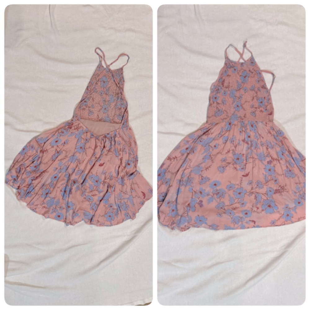 Kimchi Blue. Pink with blue flowers smocked mini dress. Size S.